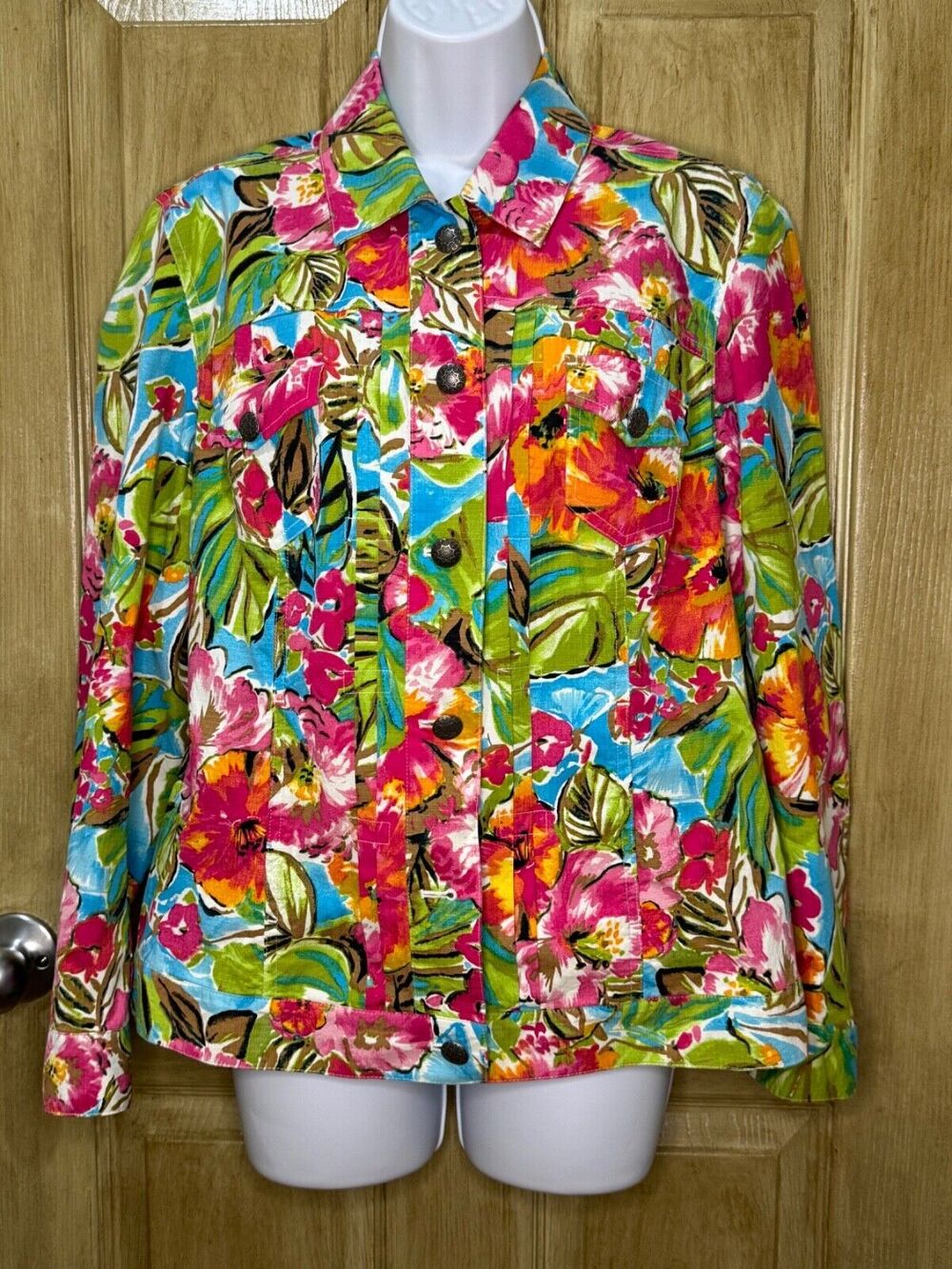 Chico’s Women’s Bright Floral Light Weight Jacket Size 1